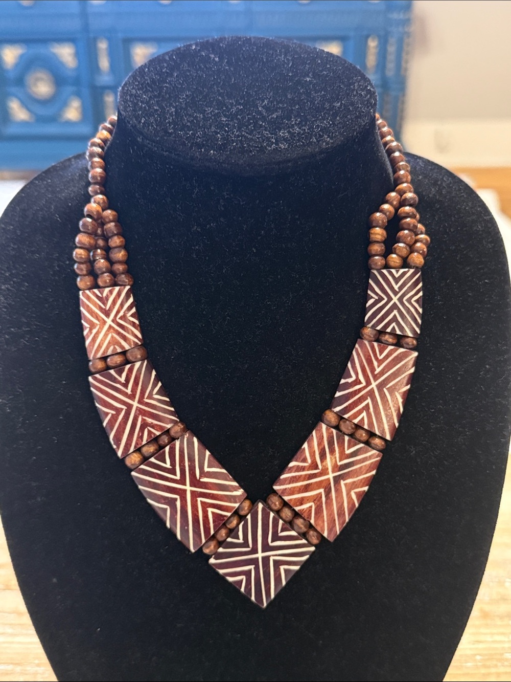 Vintage Boho Brown Wooden Beaded Choker Collar Pendant Statement Necklace